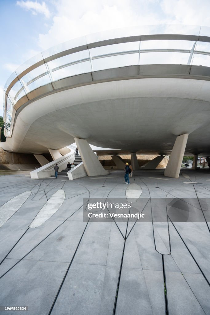 Futuristische Architektur des Eleftheria-Platzes in Nikosia, Zypern