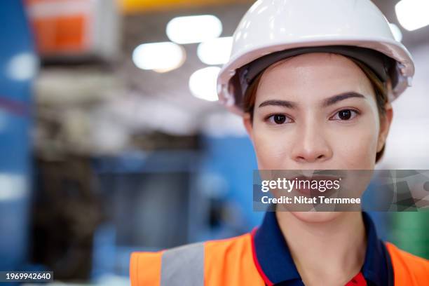 Woman Quality Control 325 Six Sigma Stock Photos, High-Res Pictures, and Images - Getty Images
