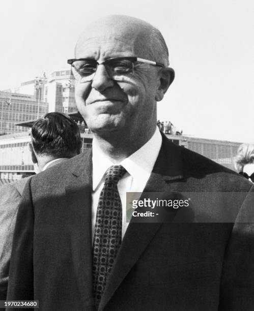 Photo de Pierre Harmel , homme politique belge et professeur de droit à l'université de Liège, prise le 31 octobre 1970. Il a occupé plusieurs postes...