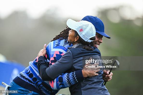 Former Secretary of State Condoleezza Rice hugs former NFL player ...