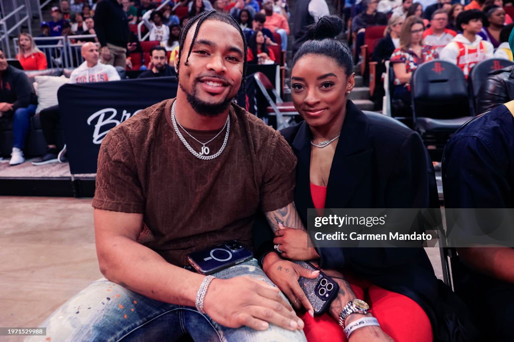 Los Angeles Lakers v Houston Rockets