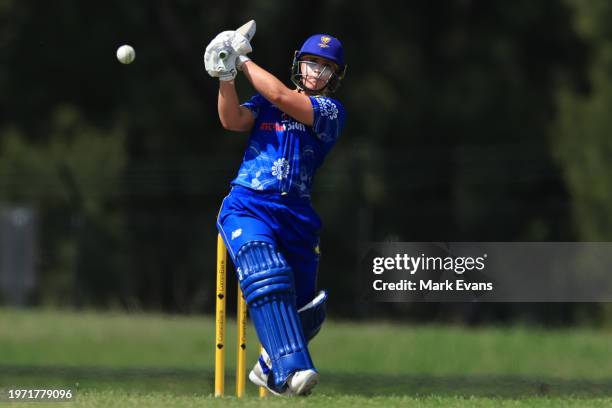 Alisha Bates of the Meteors bats during the WNCL match between ACT and New South Wales at EPC Solar Park, on January 30 in Canberra, Australia.