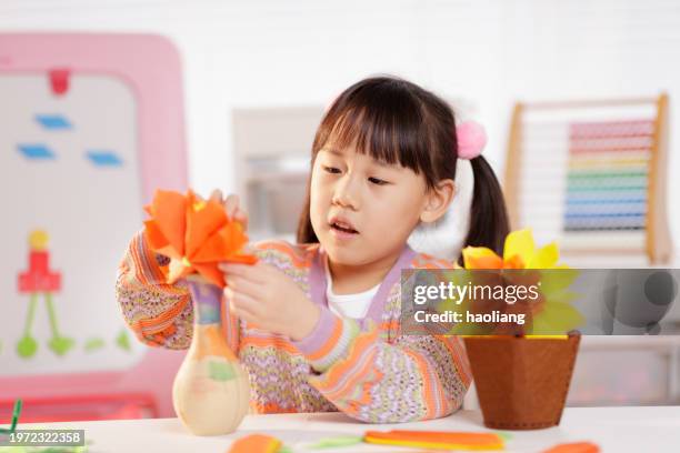 Kid Making Process 17,046 Kid Making Crafts Stock Photos, High-Res Pictures, and Images ...