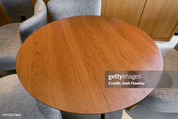 close-up of empty table - wood deck top view stock pictures, royalty-free photos & images