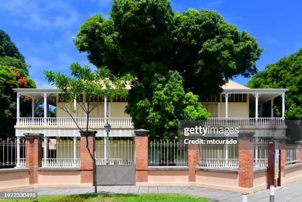 bernheim library, maréchal foch avenue, noumea, new-caledonia - noumea stock pictures, royalty-free photos & images