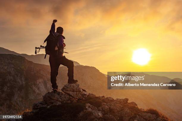 Summitting Photo 260 Summiting Stock Photos, High-Res Pictures, and Images - Getty Images