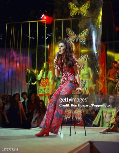 American singer Bobbie Gentry performs in front of a studio audience on the set of a pop music television show in London circa 1969.