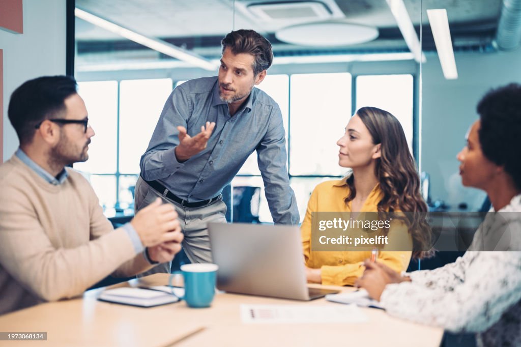Discutindo novos conceitos e ideias