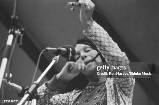 American singer-songwriter Buffy Sainte-Marie on stage at Hakone Aphrodite, 6th August 1971.