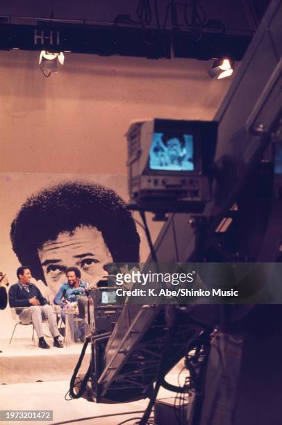 Quincy Jones and Ray Brown talks each other in a studio, NHK Studio, Tokyo, Japan, 19 April 1973.