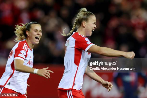 Giulia Gwinn of Bayern Munich celebrates after scoring her team's first goal during the UEFA Women's Champions League group stage match between FC...