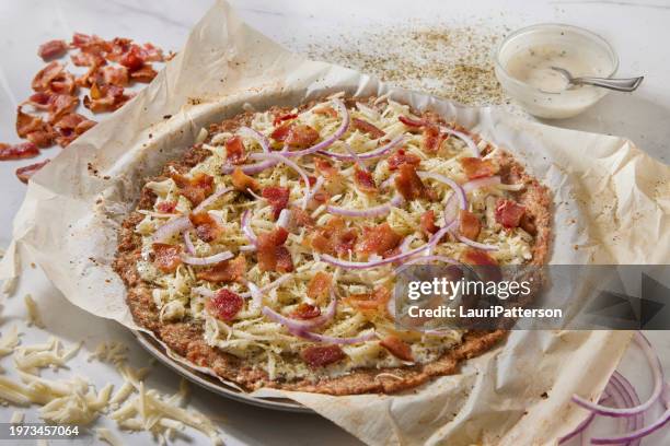 preparing bacon ranch chicken crust pizza - ranch dressing stock pictures, royalty-free photos & images