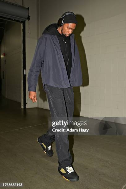 Kevin Durant of the Phoenix Suns arrives to the arena before the game against the Atlanta Hawks on February 2, 2024 at State Farm Arena in Atlanta,...