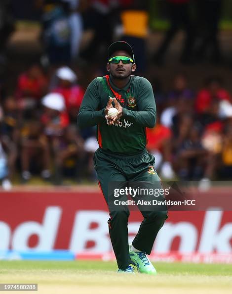 Snk Rahan Rabby Mahfuzur Rahman Rabby, Captain of Bangladesh, catches out Aakash ...
