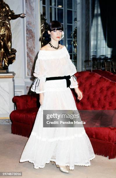 Look from the Yves Saint Laurent Spring 1977 Couture collection, in Paris, France.