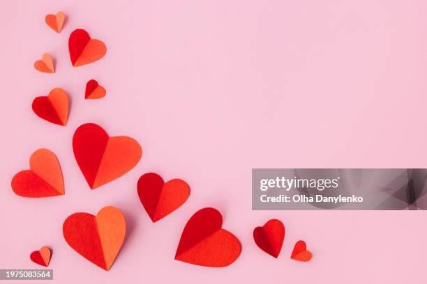 cute minimalistic love holiday background - heart shape stock pictures, royalty-free photos & images