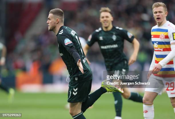 Marvin Ducksch of Bremen celebrates after scoring during the Bundesliga match between 1. FSV Mainz 05 and SV Werder Bremen at MEWA Arena on February...