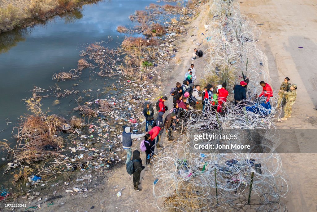 Migrants Continue To Cross Mexico U.S. Border As D.C. Lawmakers Continue To Debate Border Funding