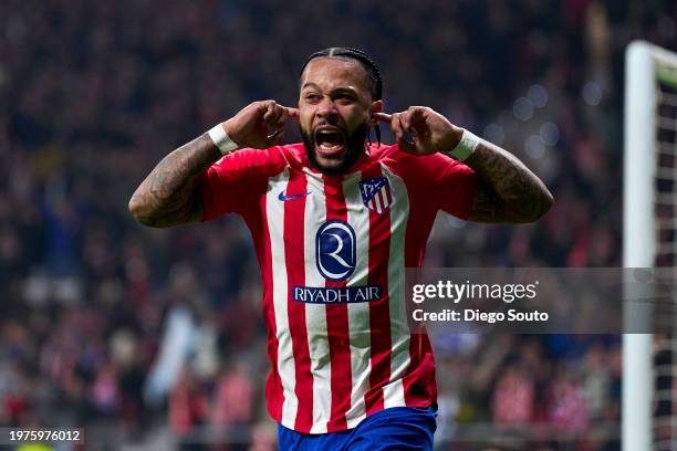 Memphis Depay of Atletico de Madrid celebrates after scoring his team's second goal during the LaLiga EA Sports match between Atletico Madrid and...