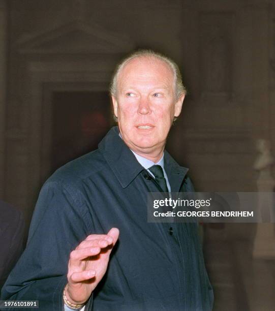 Photo datée du 18 novembre 1991, prise à Paris, du Prince Victor-Emmanuel de Savoie qui a exprimé son émotion, après l'adoption à la chambre des...