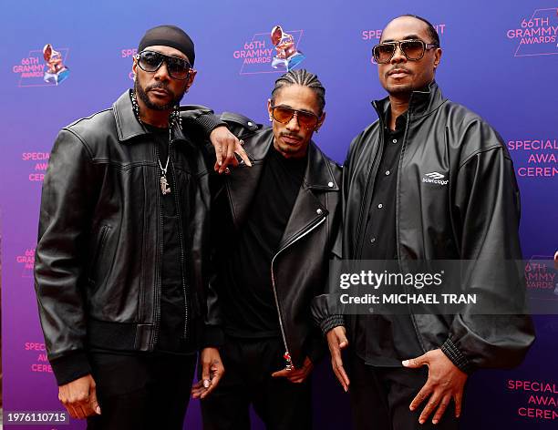 Fleshbone Rapper 353 Bone Thugs Harmony Rapper Stock Photos, High-Res Pictures, and ...