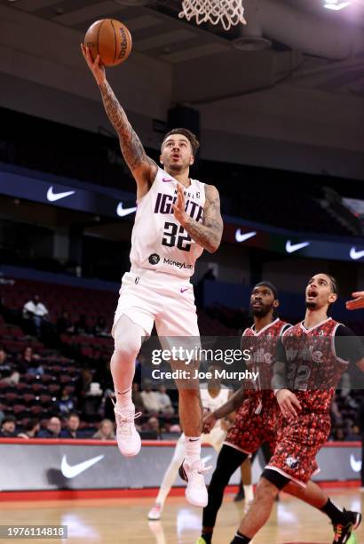 Gabe York of the G League Ignite drives to the basket during the game against the Memphis Hustle on February 3, 2024 at Landers Center in Southaven,...