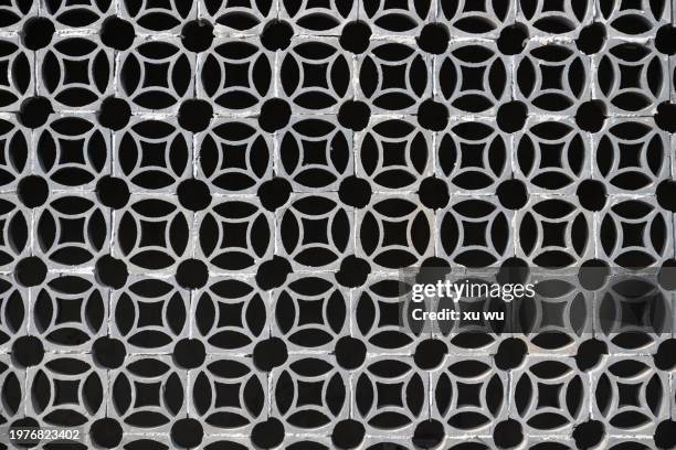 hollow pane pattern on brick wall - 中国 stock pictures, royalty-free photos & images