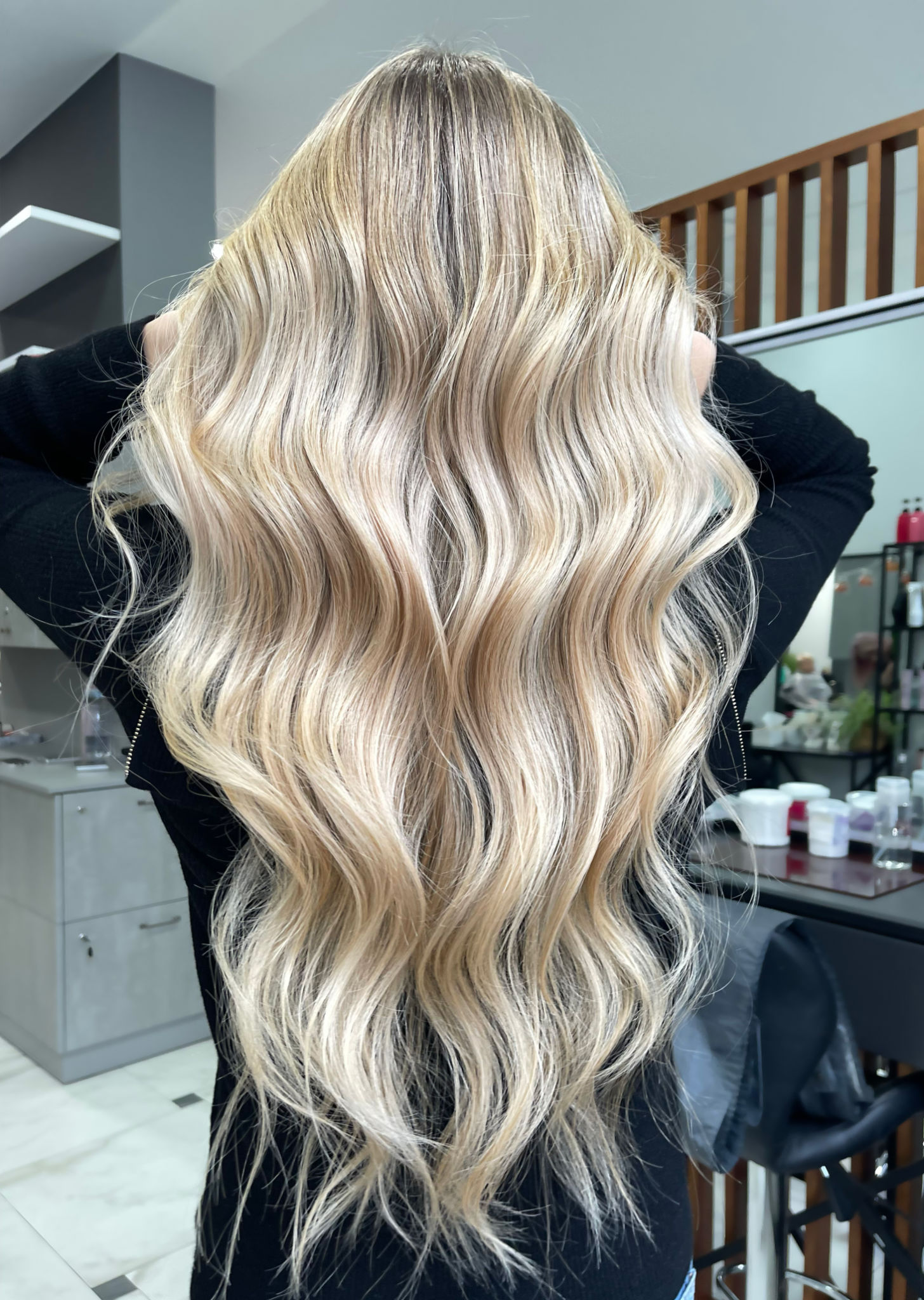wavy hair