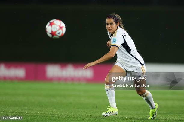 Kenti Robles of Real Madrid CF in action during the UEFA Women's Champions League group stage match between Real Madrid CF and BK Häcken FF at...