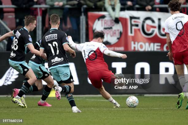 Taylor Booth of FC Utrecht makes the score 1-1 during the Dutch Eredivisie match between FC Utrecht and FC Volendam at Galgenwaard stadium on...