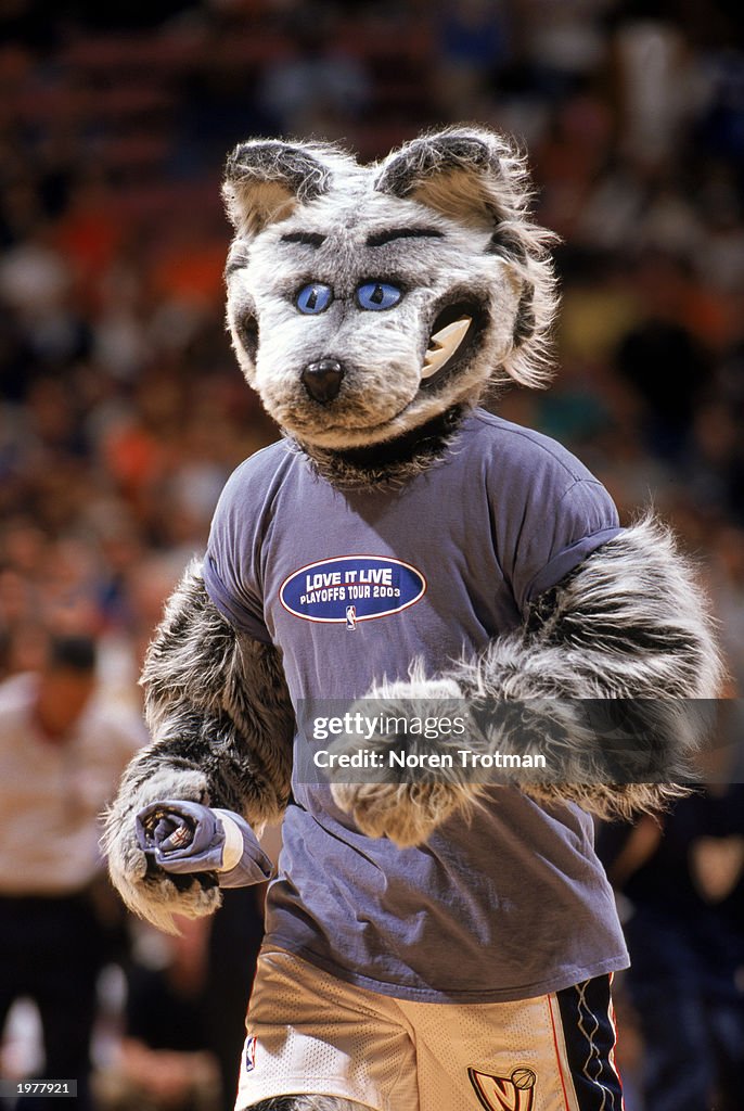 Jersey Nets mascot "SLY"