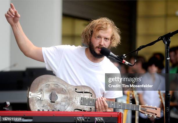 Bon Iver performs during Lollapalooza 2009 at Grant Park on August 7, 2009 in Chicago, Illinois.