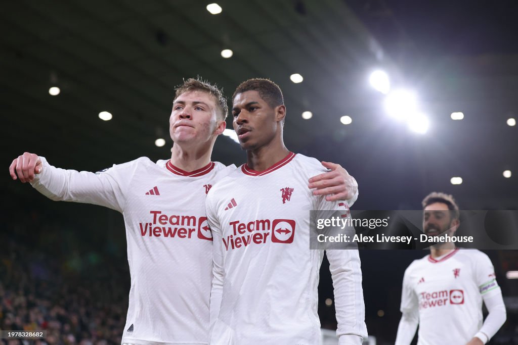 Wolverhampton Wanderers v Manchester United - Premier League