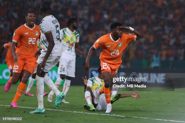 Simon Adingra of Côte D'Ivoire celebrates scoring his team's first goal to make the score 1-0 during the TotalEnergies CAF Africa Cup of Nations...