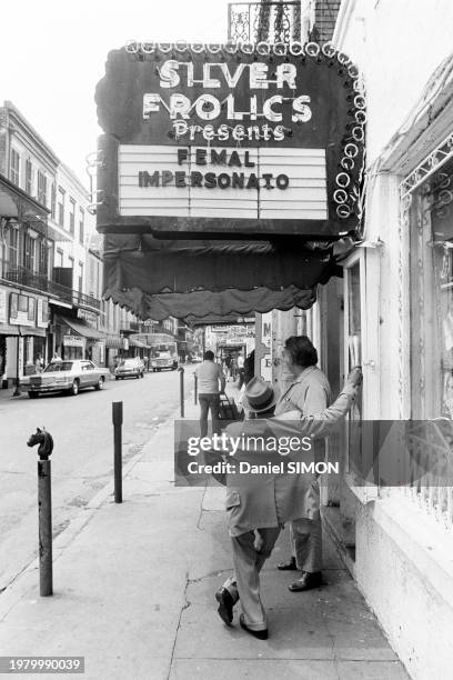 Entrée du 'Silver Frolics Club' à La Nouvelle-Orléans, en avril 1976.