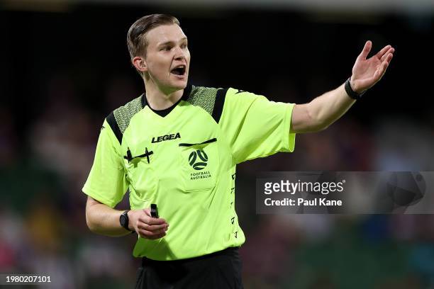Referee Shane Skinner signals during the A-League Men round 15 match between Perth Glory and Melbourne City at HBF Park, on February 02 in Perth,...