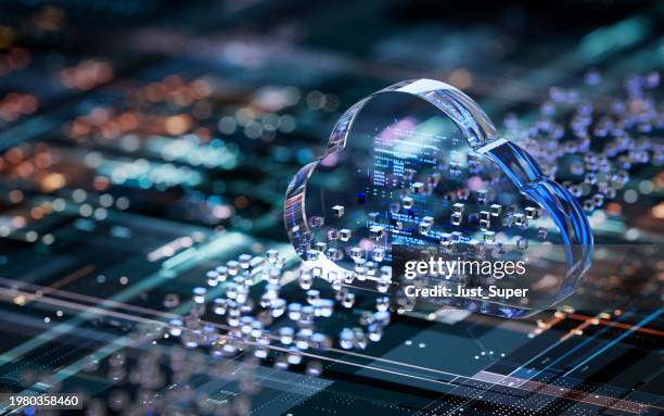 cloud computing data center multi cloud hybrid cloud information storage cybersécurité cryptage edge computing data lake - équipement informatique photos et images de collection