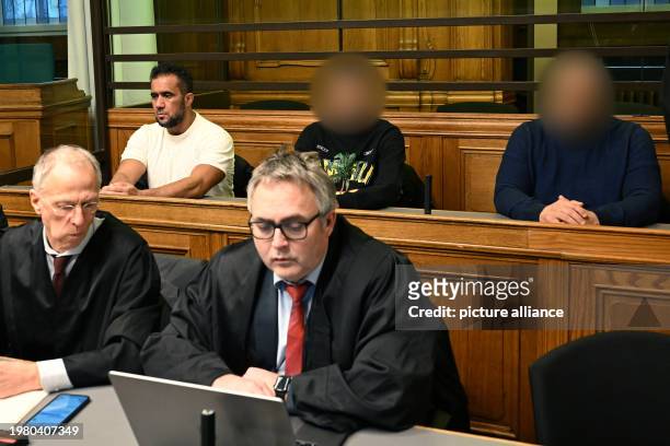 February 2024, Berlin: The main defendant Arafat Abou-Chaker sits next to his brothers Rommel and Nasser before the verdict is announced in the trial...