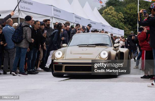 The Singer DLS Turbo at Goodwood Festival of Speed 2023 on July 14th in Chichester, England. The annual automotive event is hosted by Lord March at...