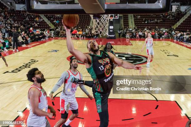 Kevin Obanor of the Raptors 905 drives to the basket during the game against the Rio Grande Valley Vipers on February 3, 2024 at the Paramount Fine...