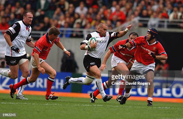 Yannick Bru of Toulouse makes a break forward during the Heineken Cup Semi-Final match between Toulouse and Munster held on April 26, 2003 at the...