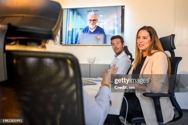 video conferencing - remote collaboration stock pictures, royalty-free photos & images