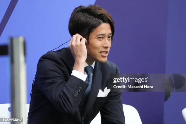 Atsuto Uchida looks on during the AFC Asian Cup quarter final match between Iran and Japan at Education City Stadium on February 03, 2024 in Al...