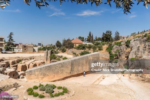 megalithic stone, baalbek, lebanon. - rome empire stock pictures, royalty-free photos & images