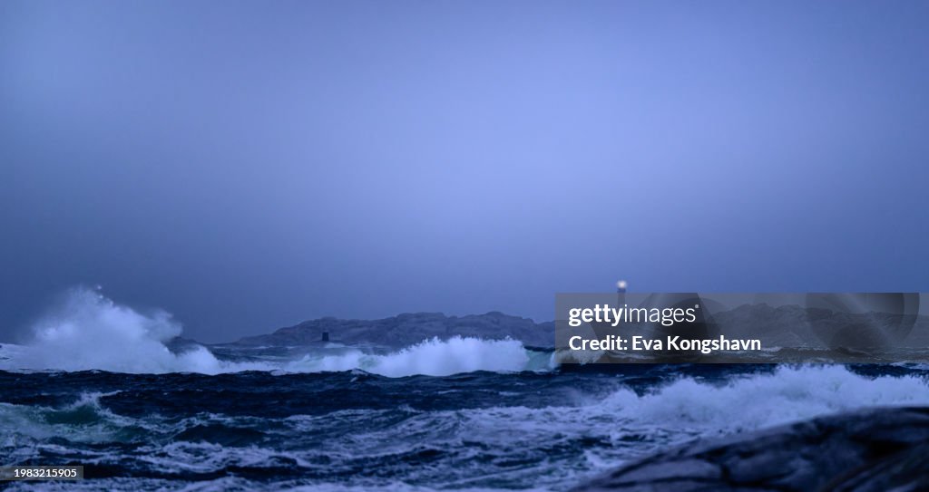 Heavy wind causes a rough sea