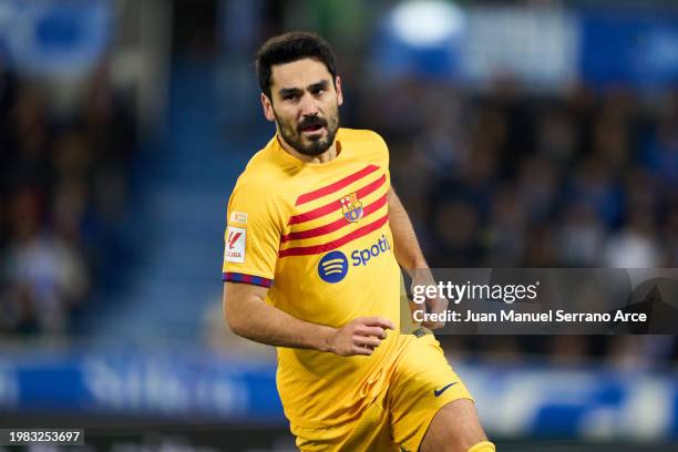 Ilkay Gundogan of FC Barcelona celebrates scoring his team's second goal during the LaLiga EA Sports match between Deportivo Alaves and FC Barcelona...