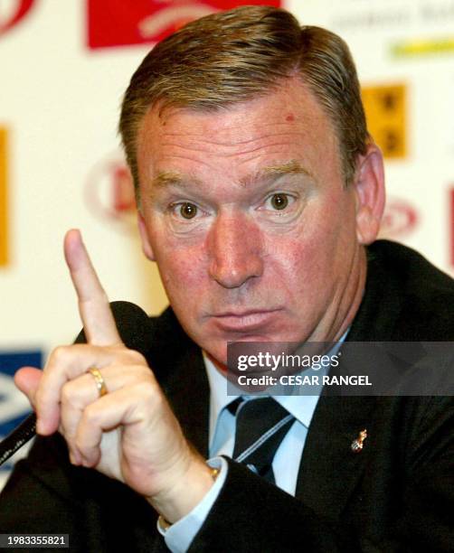 Espanol's coach Javier Clemente gestures during a press conference after being forced to leave the team because of the bad results in Barcelona 5...