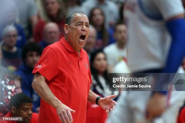 Head coach Kelvin Sampson of the Houston Cougars reacts on the bench during the first half of the game against the Kansas Jayhawks at Allen...