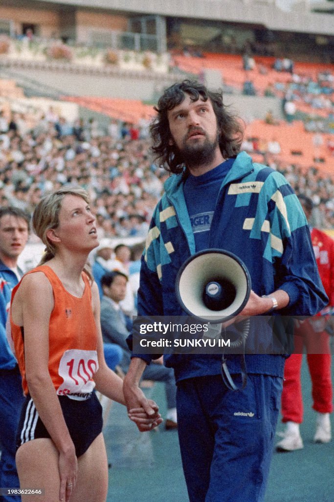 OLY88-JO-SEOUL-PARALYMPIC GAMES-NETHERLANDS-PARALYMPICS-SWIMMING-OLYMPICS-WOMAN