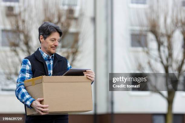 Men Packet 72,024 Big Men Stock Photos, High-Res Pictures, and Images - Getty Images